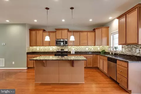 7112 River Birch Dr, Hanover, MD 21076 photo 15