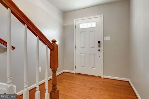 7112 River Birch Dr, Hanover, MD 21076 photo 4