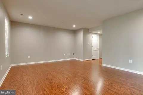 7112 River Birch Dr, Hanover, MD 21076 photo 8