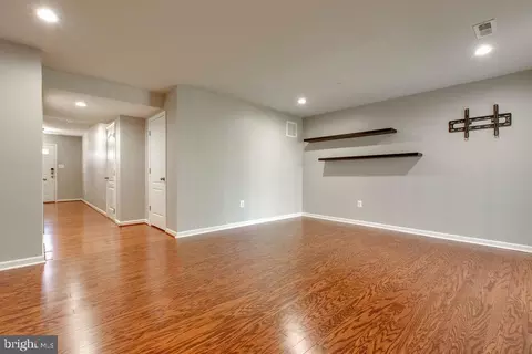 7112 River Birch Dr, Hanover, MD 21076 photo 6
