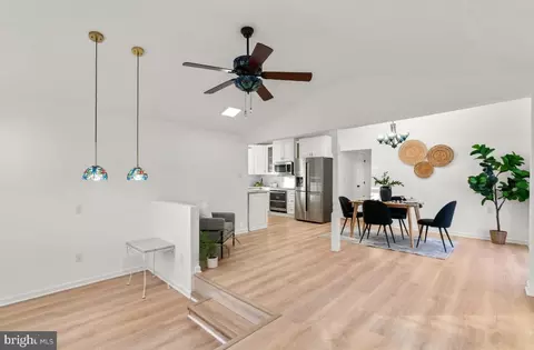 119 Linden Ave, Edgewater, MD 21037 photo 6