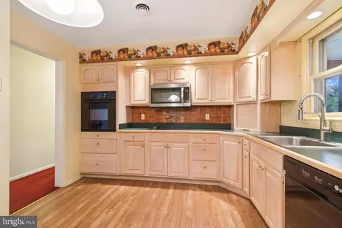 505 Sylview Dr, Pasadena, MD 21122 photo 16