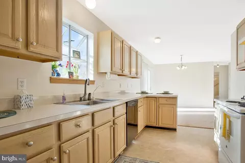 1165 Maple Ave, Shady Side, MD 20764 photo 8