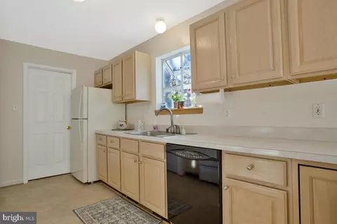 1165 Maple Ave, Shady Side, MD 20764 photo 9