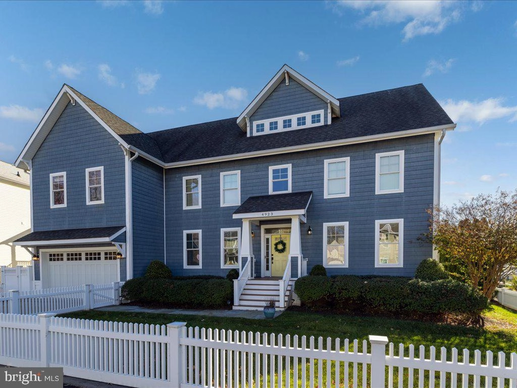 Exterior - 4923 Thomas Dr, Shady Side, MD 20764 photo 1 of 7
