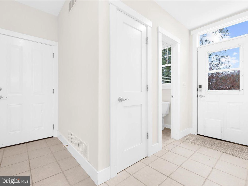 Entry Way - 4923 Thomas Dr, Shady Side, MD 20764 photo 4 of 7