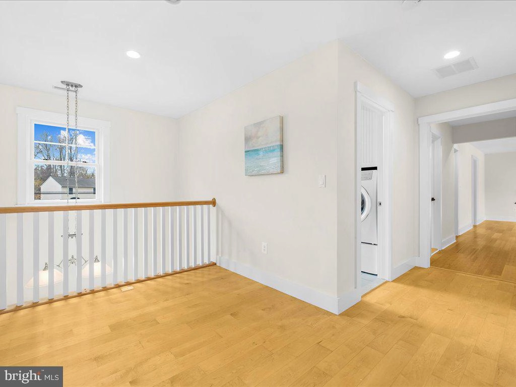 Entry Way - 4923 Thomas Dr, Shady Side, MD 20764 photo 6 of 7