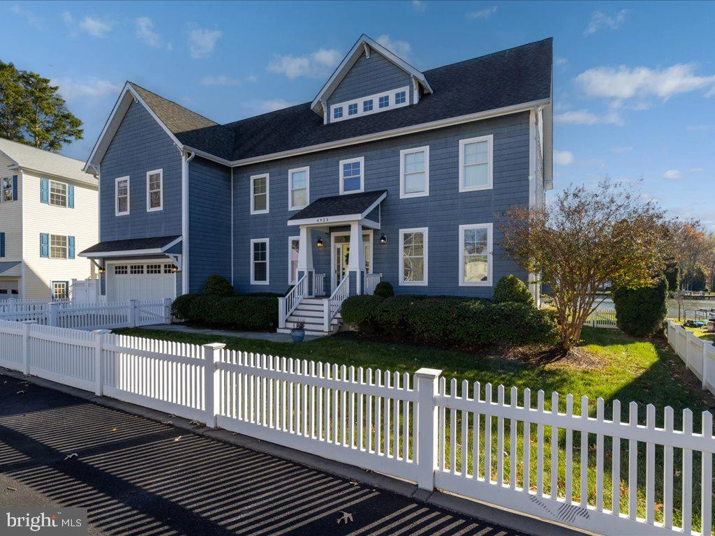 Exterior - 4923 Thomas Dr, Shady Side, MD 20764 photo 7 of 7