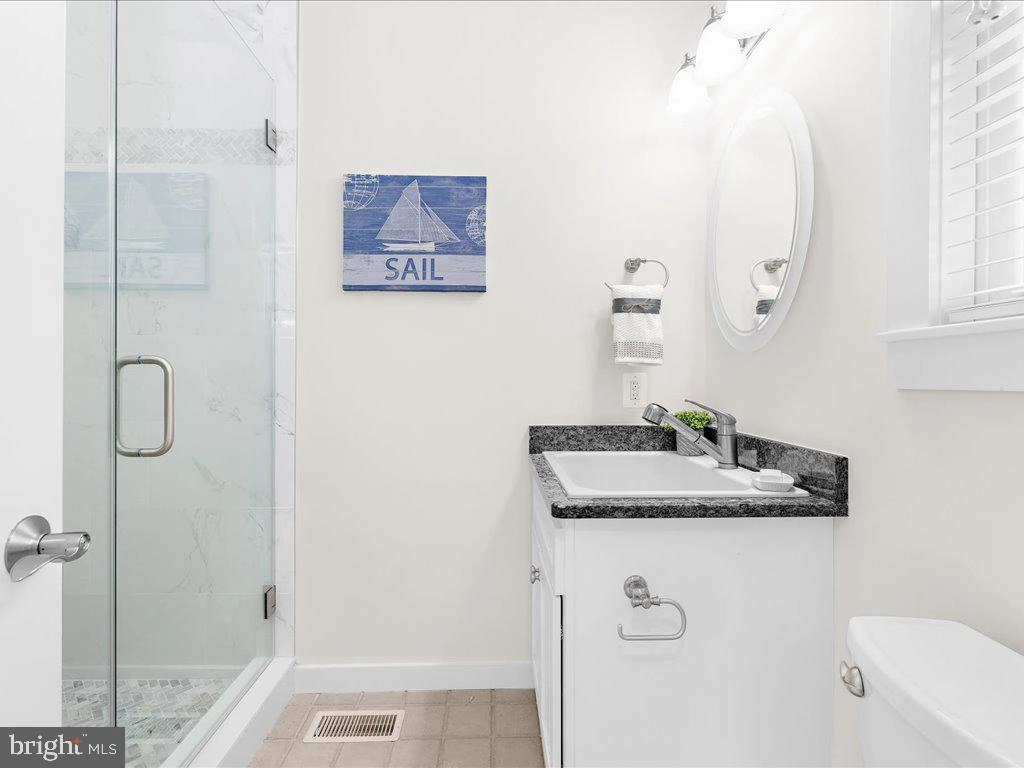 Bath - 4923 Thomas Dr, Shady Side, MD 20764 photo 2 of 9