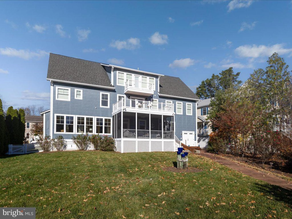 Exterior - 4923 Thomas Dr, Shady Side, MD 20764 photo 5 of 7