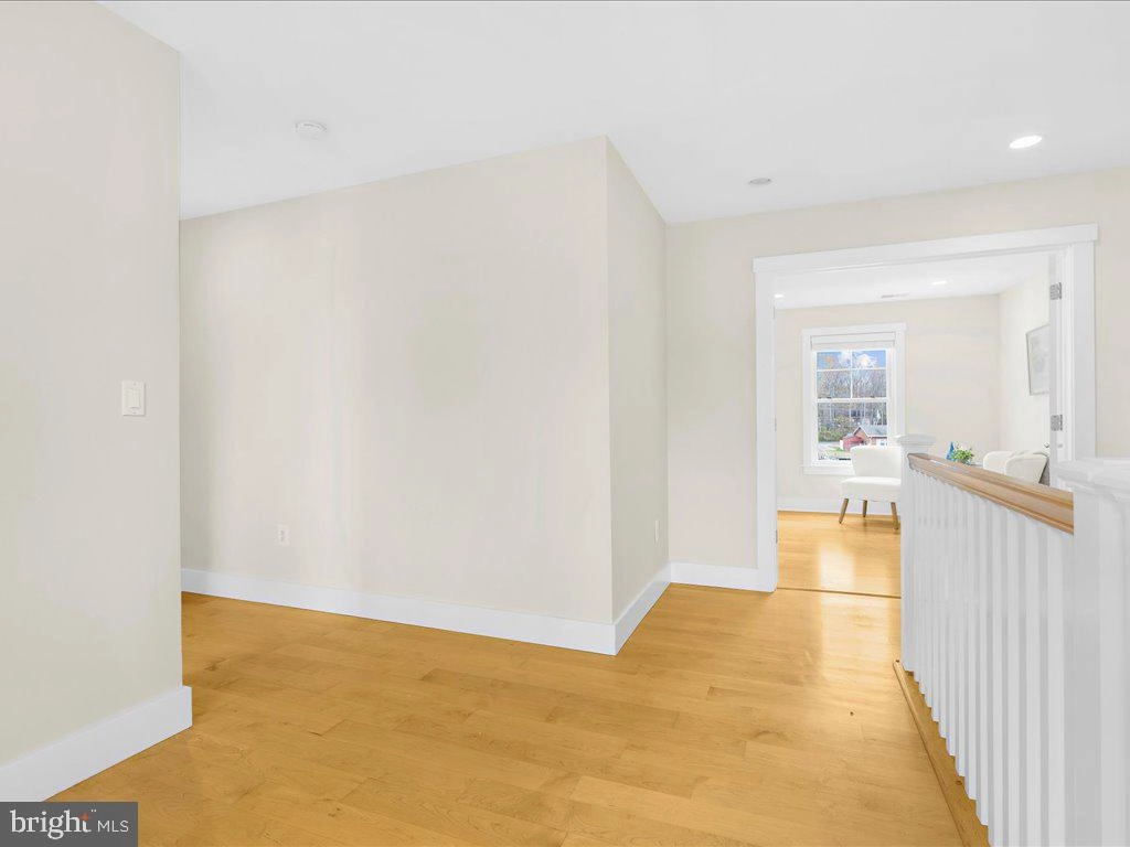 Entry Way - 4923 Thomas Dr, Shady Side, MD 20764 photo 5 of 7