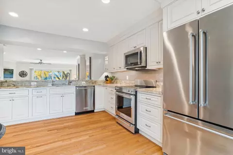 Kitchen - 2180 Chesapeake Harbour Dr, Annapolis, MD 21403 photo 1 of 2