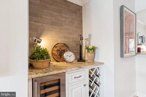 Entry Way - 2180 Chesapeake Harbour Dr, Annapolis, MD 21403 photo 1 of 6