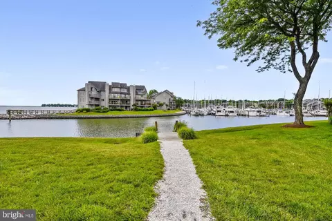 Exterior - 2180 Chesapeake Harbour Dr, Annapolis, MD 21403 photo 10 of 13
