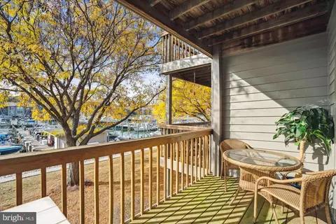 Exterior - 2180 Chesapeake Harbour Dr, Annapolis, MD 21403 photo 6 of 13