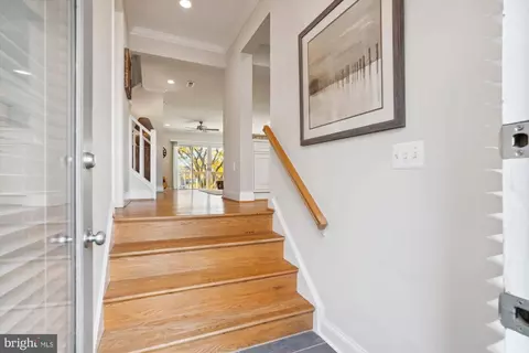 Entry Way - 2180 Chesapeake Harbour Dr, Annapolis, MD 21403 photo 6 of 6