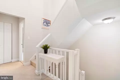 Entry Way - 2180 Chesapeake Harbour Dr, Annapolis, MD 21403 photo 2 of 6