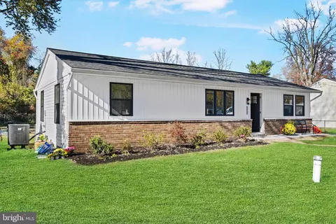 8400 Lockwood Rd, Pasadena, MD 21122