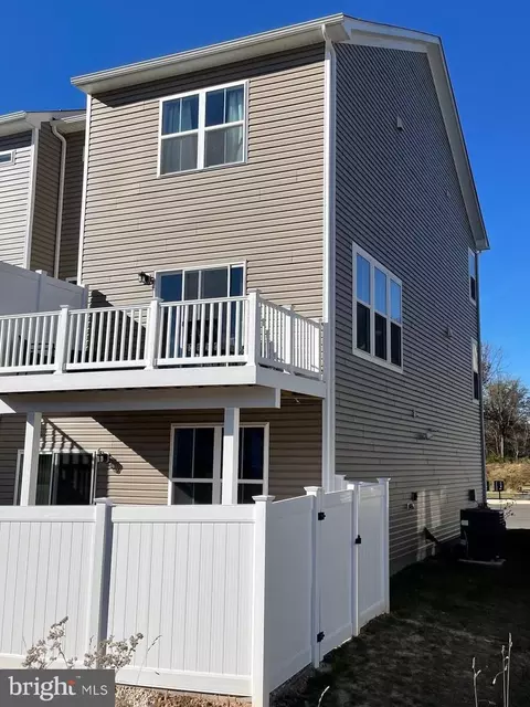 1629 Aster Ln, Hanover, MD 21076 photo 3