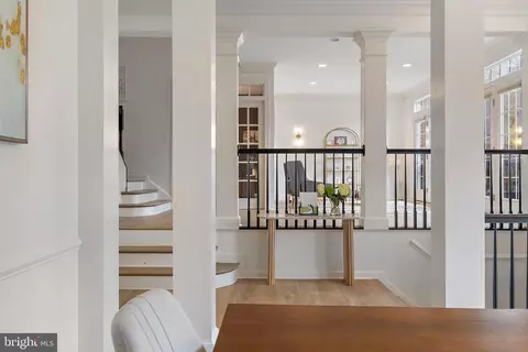 Entry Way - 212 Bowen Ct, Annapolis, MD 21401 photo 8 of 14