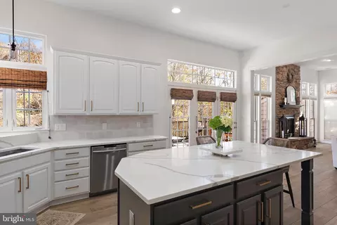 Kitchen - 212 Bowen Ct, Annapolis, MD 21401 photo 2 of 7