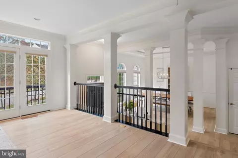 Entry Way - 212 Bowen Ct, Annapolis, MD 21401 photo 3 of 14