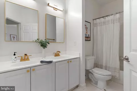 Bath - 212 Bowen Ct, Annapolis, MD 21401 photo 2 of 3