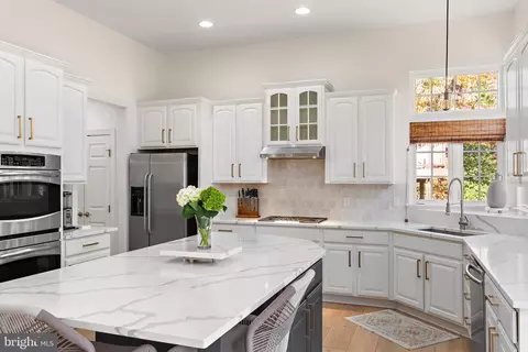 Kitchen - 212 Bowen Ct, Annapolis, MD 21401 photo 5 of 7
