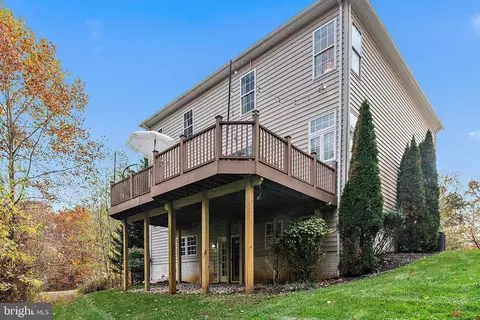 Exterior - 212 Bowen Ct, Annapolis, MD 21401 photo 8 of 9