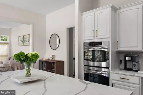 Kitchen - 212 Bowen Ct, Annapolis, MD 21401 photo 7 of 7