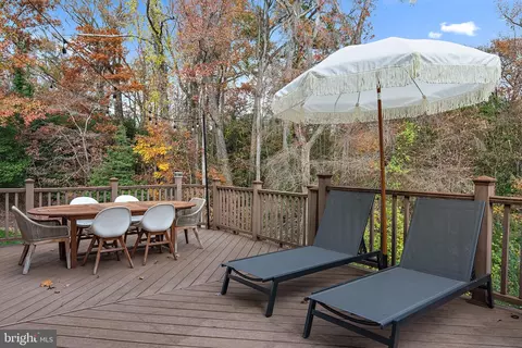 Exterior - 212 Bowen Ct, Annapolis, MD 21401 photo 6 of 9