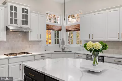 Kitchen - 212 Bowen Ct, Annapolis, MD 21401 photo 6 of 7