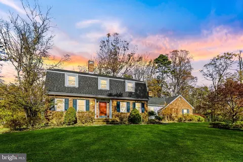 300 Windfern Ct, Millersville, MD 21108