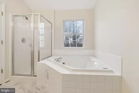Bath - 8105 Pennington Dr, Laurel, MD 20724 photo 1 of 1