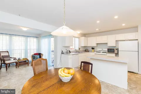 232 Night Haven Ct, Edgewater, MD 21037 photo 2