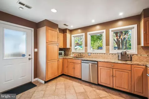 Kitchen - 513 Second St, Annapolis, MD 21403 photo 1 of 2