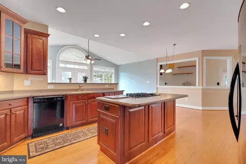 1643 Carnoustie Dr, Pasadena, MD 21122 photo 19
