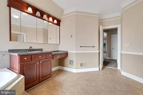 1643 Carnoustie Dr, Pasadena, MD 21122 photo 36