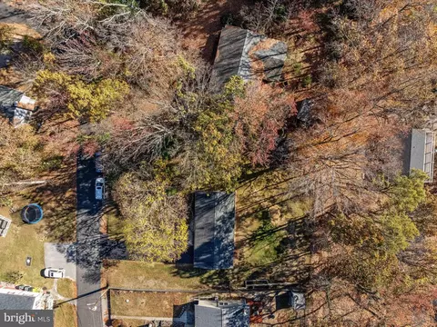View/Area - 456 Maple Leaf Dr, Edgewater, MD 21037 photo 6 of 17