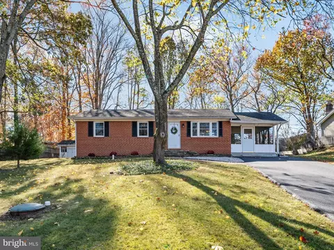 Exterior - 456 Maple Leaf Dr, Edgewater, MD 21037 photo 1 of 13