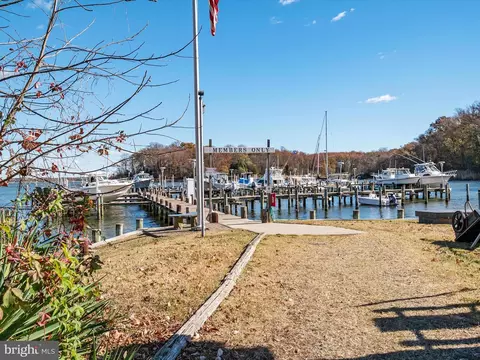 View/Area - 456 Maple Leaf Dr, Edgewater, MD 21037 photo 13 of 17