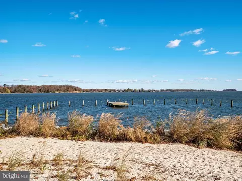 View/Area - 456 Maple Leaf Dr, Edgewater, MD 21037 photo 16 of 17