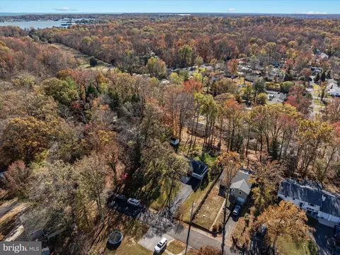 View/Area - 456 Maple Leaf Dr, Edgewater, MD 21037 photo 1 of 17