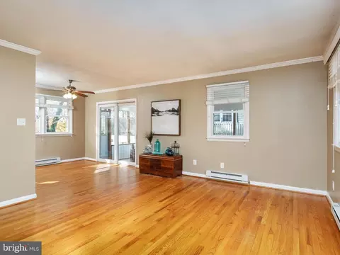 Living - 456 Maple Leaf Dr, Edgewater, MD 21037 photo 3 of 7