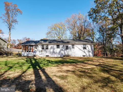 Exterior - 456 Maple Leaf Dr, Edgewater, MD 21037 photo 7 of 13
