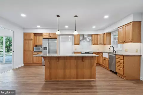 1721 Stratton Rd, Crofton, MD 21114 photo 4