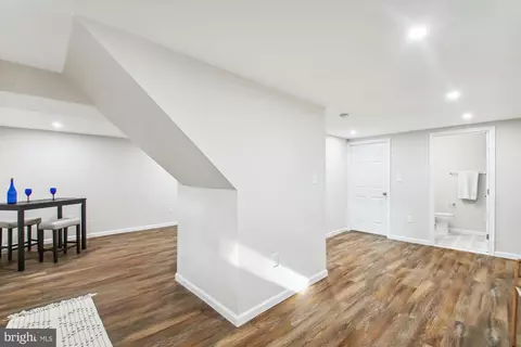 Entry Way - 8007 Outing Ave, Pasadena, MD 21122 photo 1 of 3