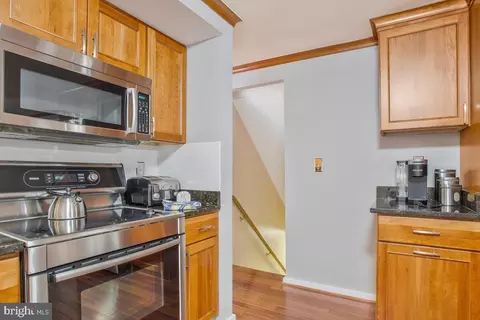 Entry Way - 511 Augusta Dr, Arnold, MD 21012 photo 4 of 6