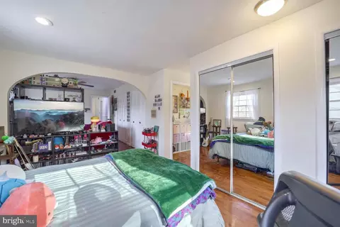 Bedroom - 1159 Pine Tree Dr, Annapolis, MD 21409 photo 2 of 6