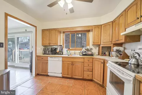 Other - 1159 Pine Tree Dr, Annapolis, MD 21409 photo 4 of 8